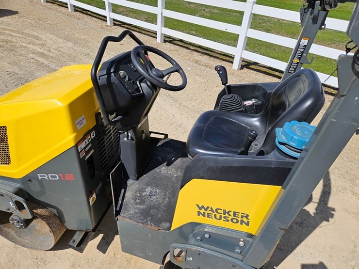 2021-wacker-neuson-rd12a-image-22