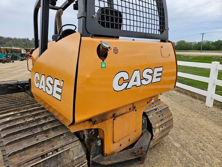 2017-case-650m-lgp-image-29