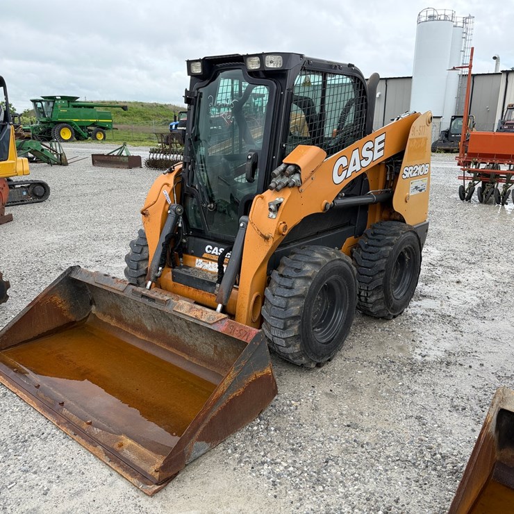 2020 CASE SR210B