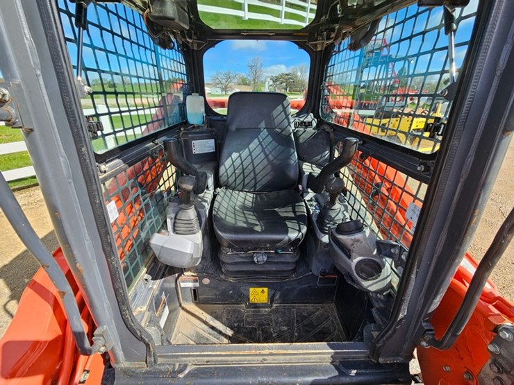 2020-kubota-svl75-2-image-22
