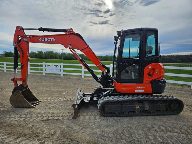 2020-kubota-u55-image-2