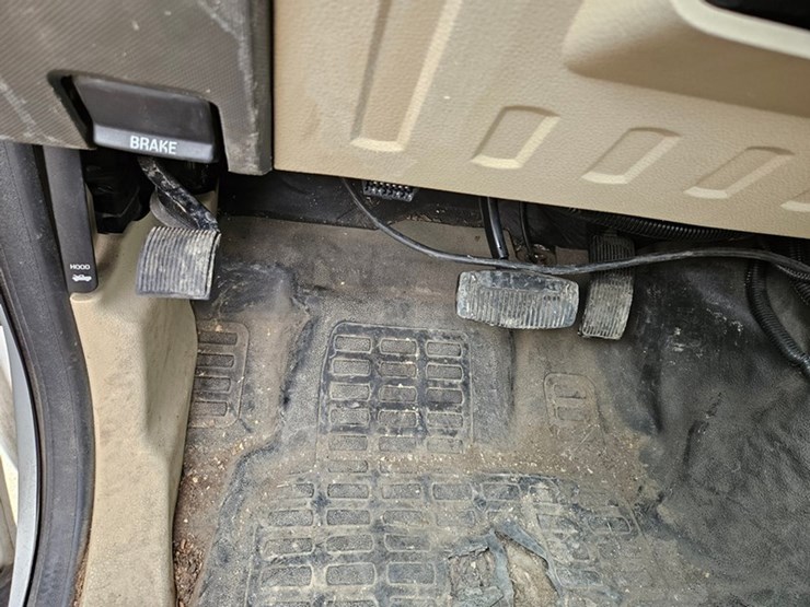 2008-ford-f550-image-39