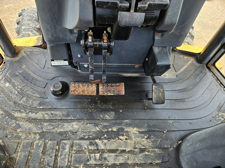 deere-310sj-image-37