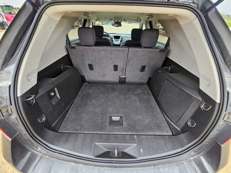 2014-chevrolet-equinox-lt-image-14