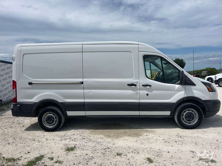 2018-ford-transit-image-22