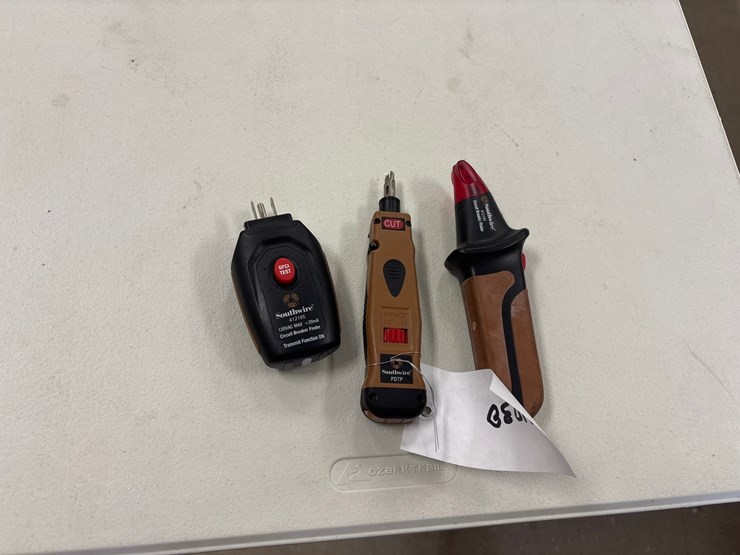 #4030-•-set-of-southwire-electrtical-testing-tools-image-1