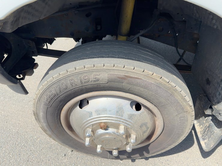 2002-ford-f450-xl-image-11