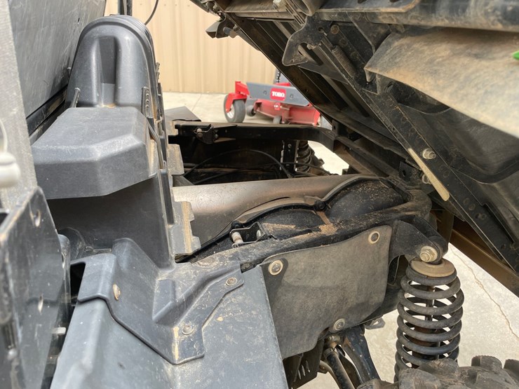 2016-john-deere-550-image-16