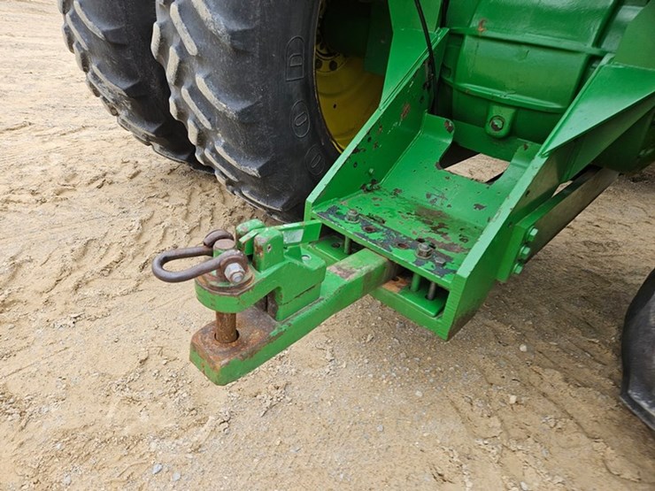 john-deere-8570-image-26