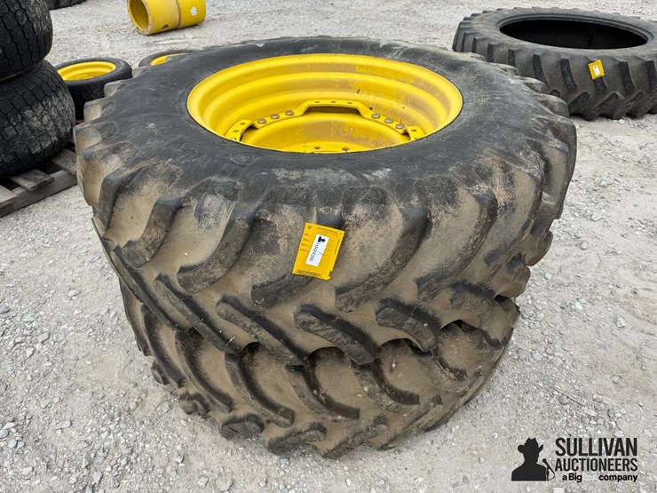 john-deere-12-image-1