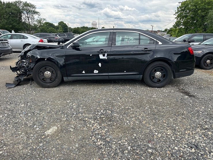 #30-•-2019-ford-interceptor-image-4