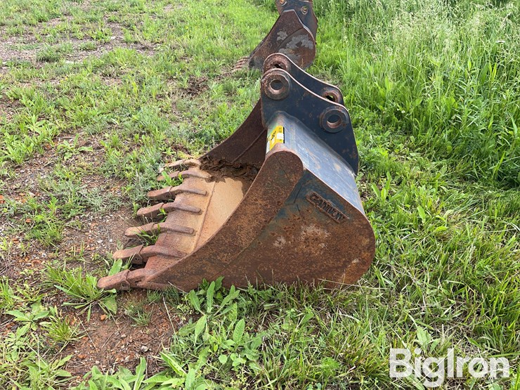 gannon-36”-backhoe-bucket-image-8