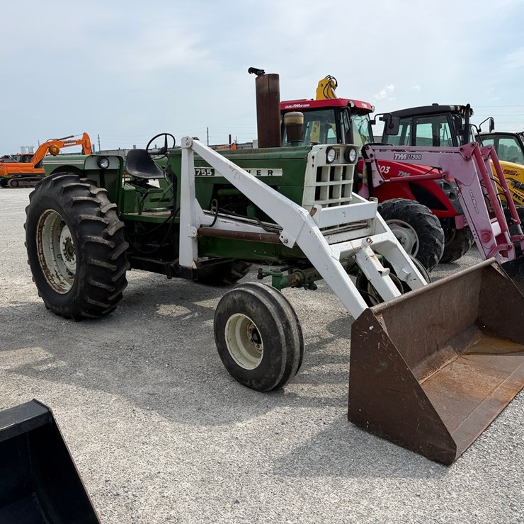1972 OLIVER 1755