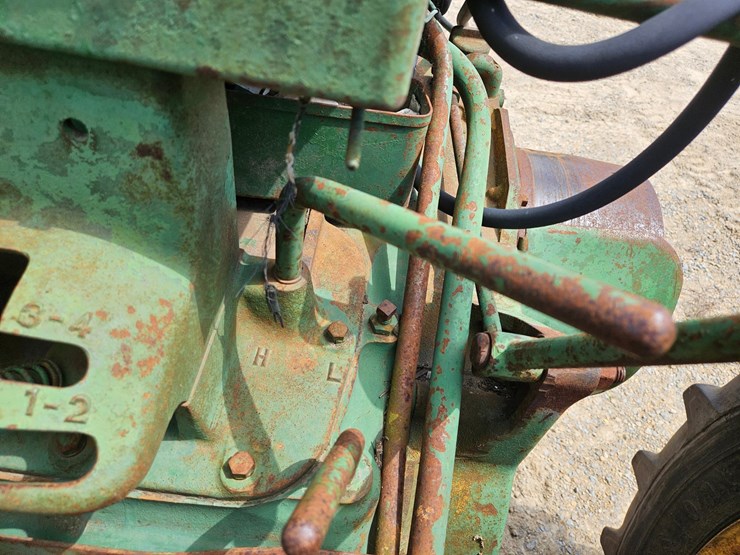 john-deere-70-image-23