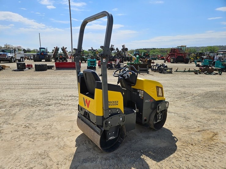 2021-wacker-neuson-rd12a-image-5