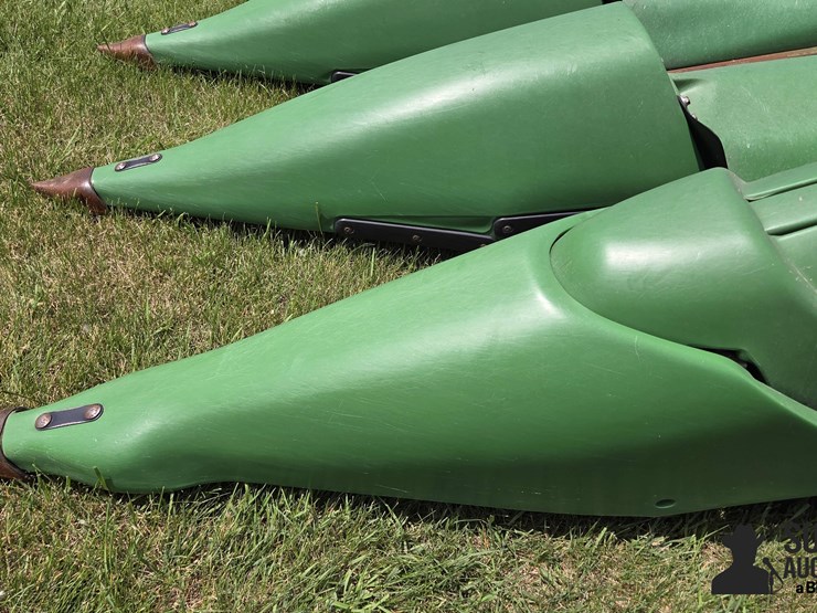 2011-john-deere-608c-image-10