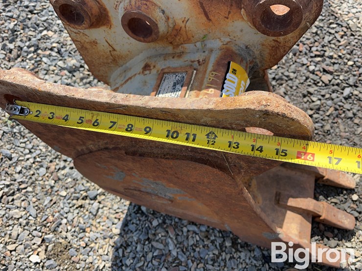 strickland-12"-backhoe-bucket-image-12