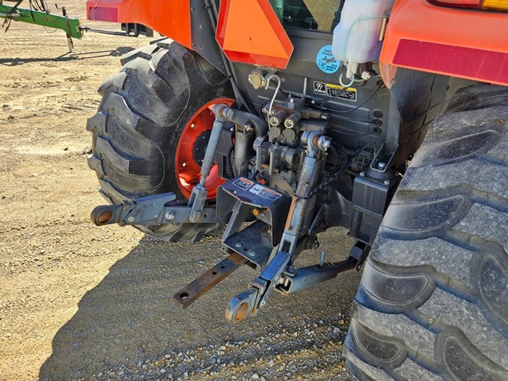 kubota-m7040-image-17