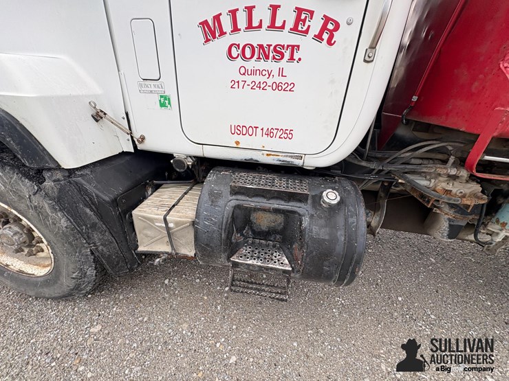2000-mack-rd600-image-18
