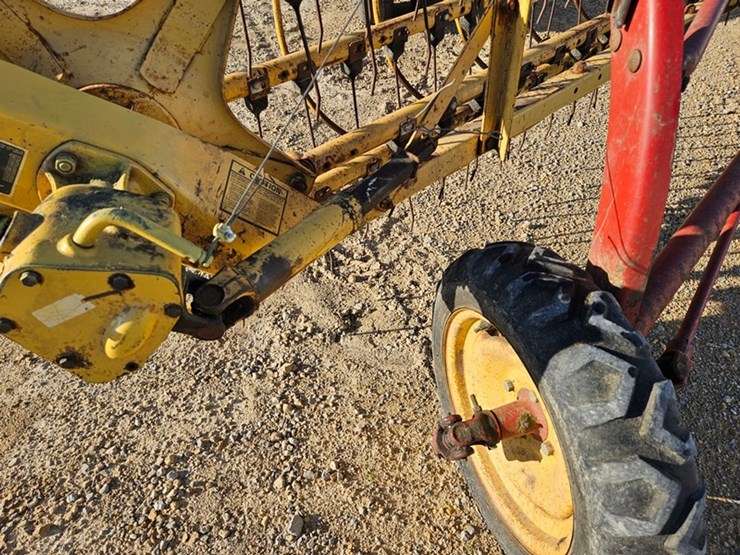 new-holland-258-image-19