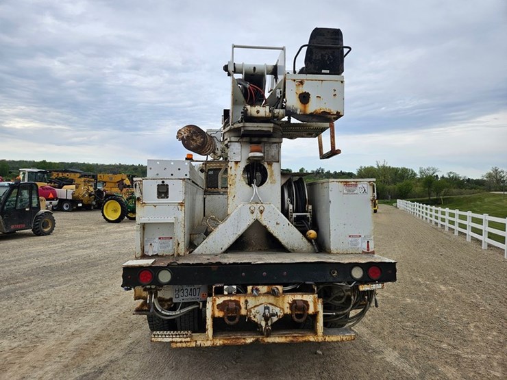 2005-international-durastar-4300-image-4