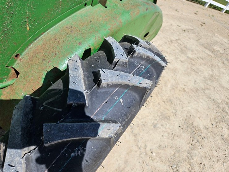 john-deere-7-image-18