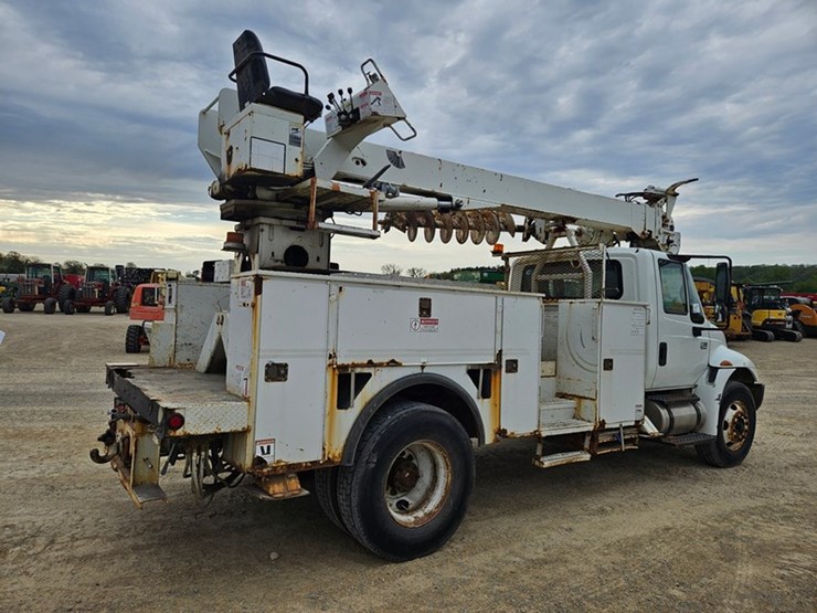 2005-international-durastar-4300-image-5