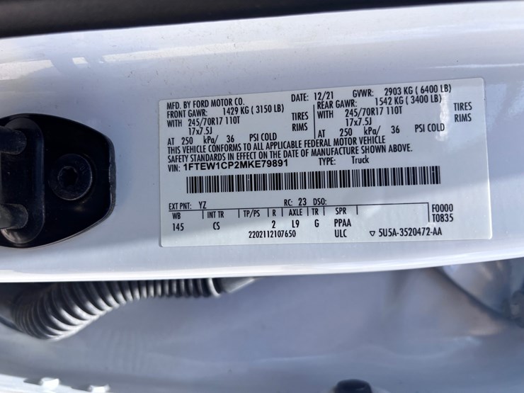 2022-ford-f150-image-12