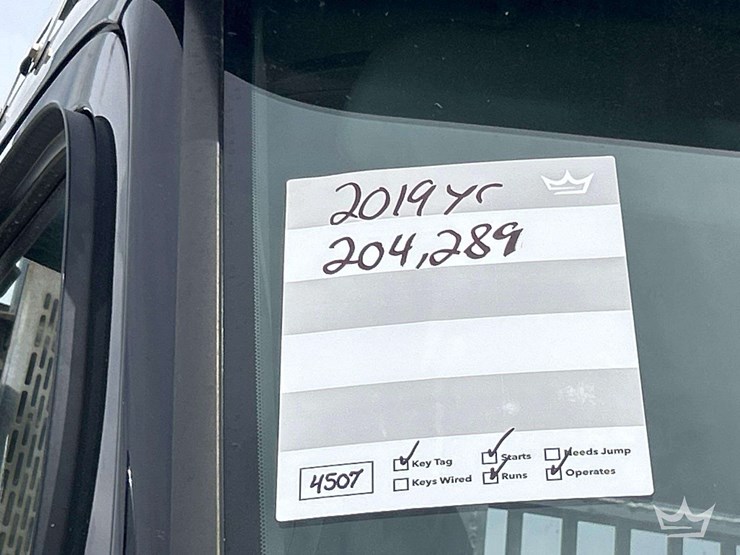 2019-peterbilt-579-image-48