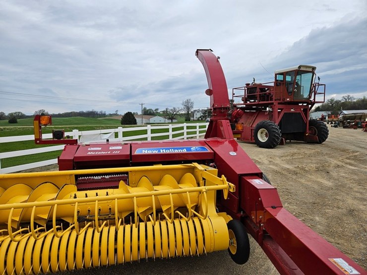 new-holland-fp240-image-40