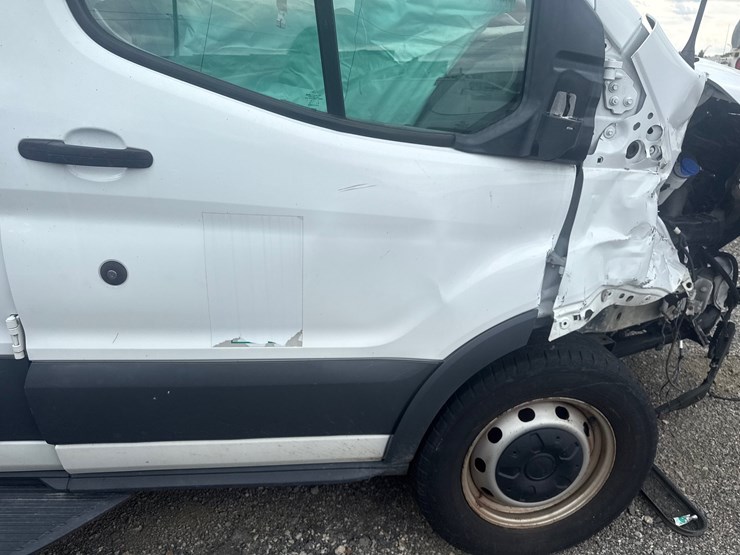 2018-ford-transit-image-27