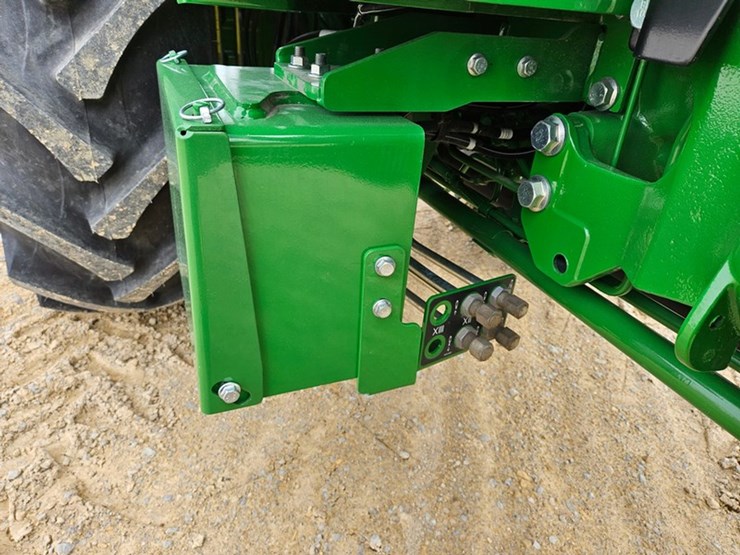 2024-john-deere-5067e-image-49