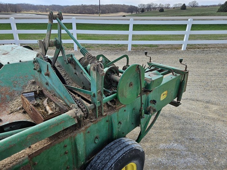 john-deere-24t-image-55