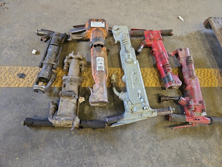 quantity-of-pneumatic-jack-hammers-image-3