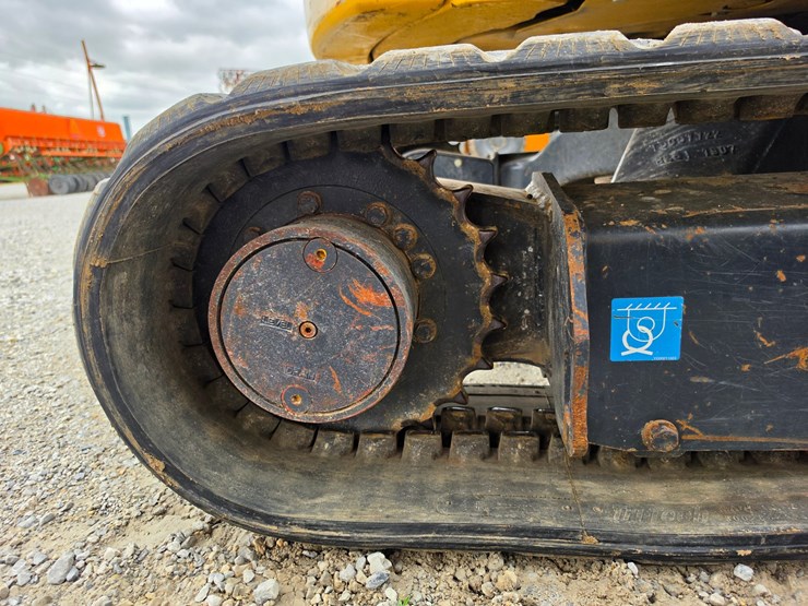 2020-deere-35g-image-18