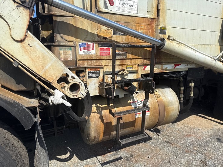 #6-•-2017-peterbilt-heil-front-loader-image-17