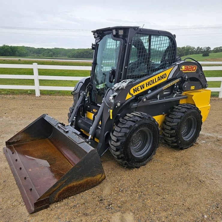 NEW HOLLAND L320