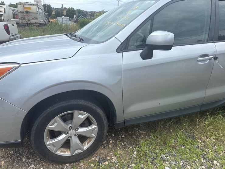2016-subaru-forester-image-12