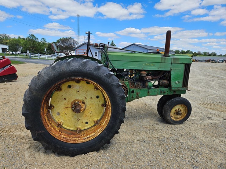 john-deere-70-image-6