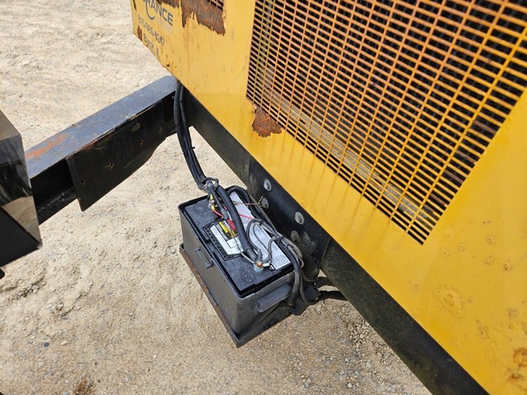 #5063-•-vermeer-air-533-sdt-vac-trailer-image-11