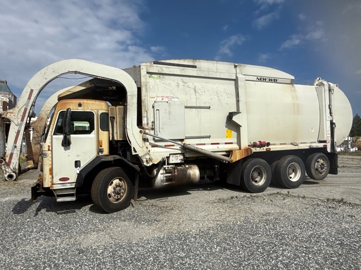 #5-•-2018-peterbilt-mammoth-front-loader-image-6