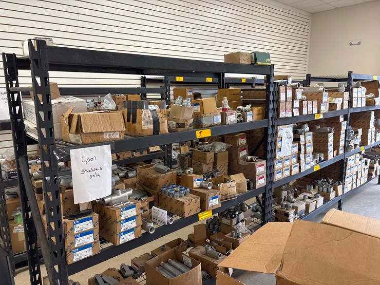 #4000-•-contents-of-three-shelving-units-image-1