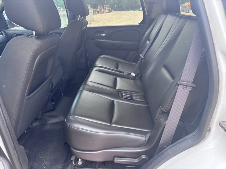 2014-chevrolet-tahoe-image-6