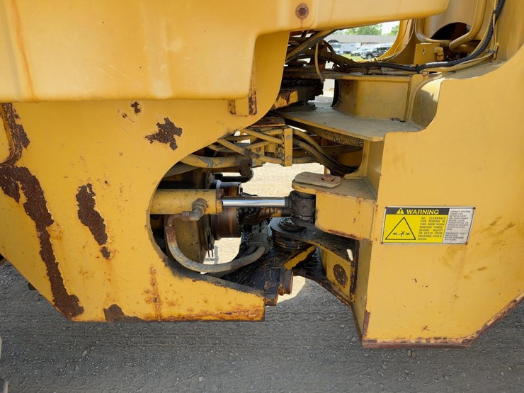 1994-caterpillar-928f-image-17