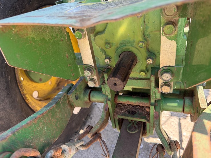 1984-john-deere-650-image-14
