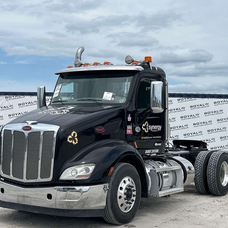 2019 PETERBILT 579