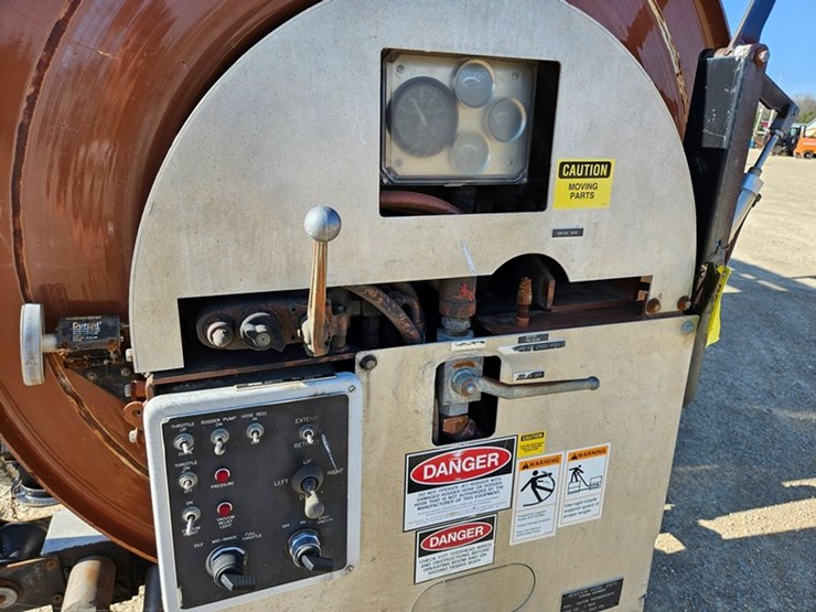 2001-vactor-2100-image-11