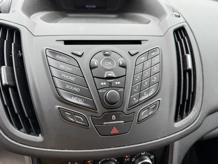 2016-ford-escape-image-29