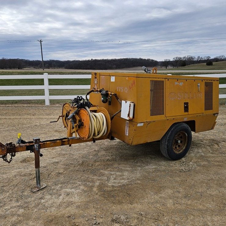 #5070 • Sullair 175Q Air Compressor
