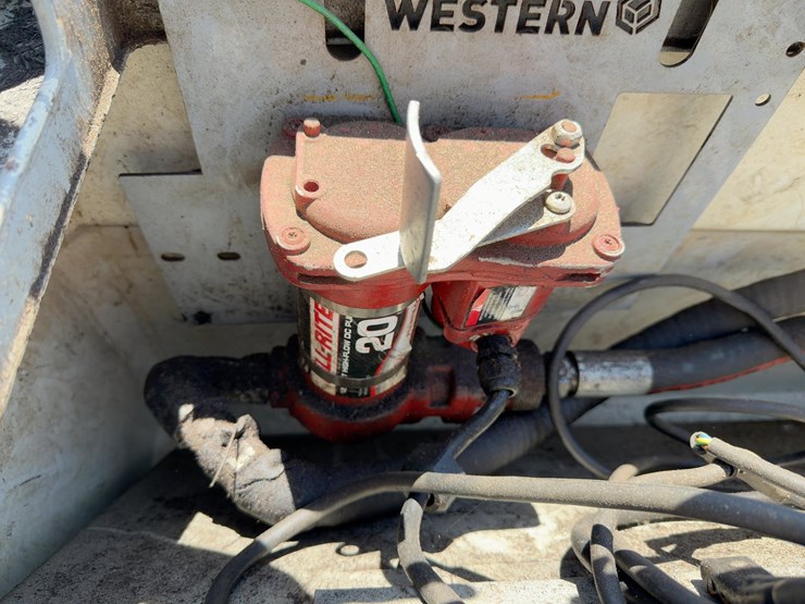 western-global-528-gallon-fuel-transfer-tank-image-6